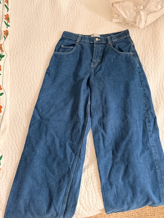 Reformation Sunny Denim Jeans in the Skater Baggy High Rise Straight. 28 - Picture 2 of 4